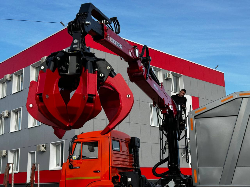 Ломовоз с КМУ Palfinger VM10LM на базе КАМАЗ 6520, 2025 ЗАВГАР