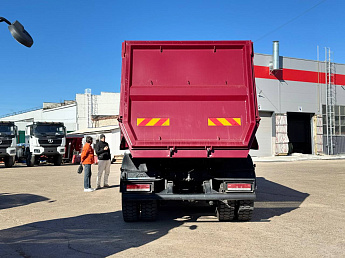 Самосвал КАМАЗ 65201 со спальным местом_3