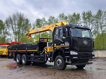 Бортовой автомобиль FAW J6L 4*2 с КМУ XCMG SQS 250-5_0